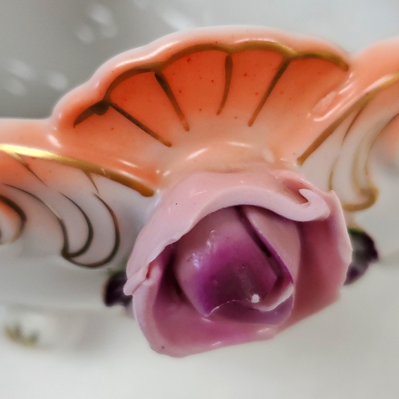 Porcelain applied roses footed centerpiece/planter - Picture 8 of 8